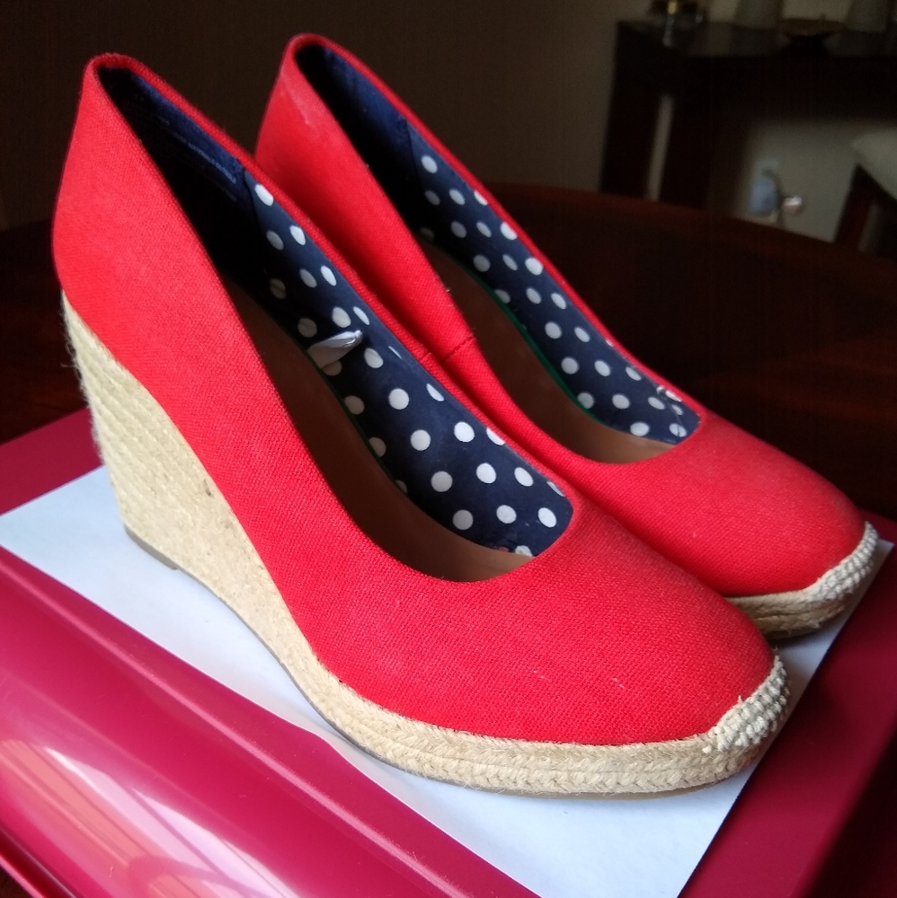 Merona MARGUERITE red wedge heel shoe